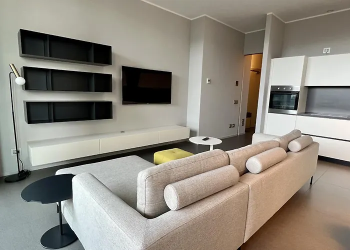 Aparthotel Bosco Verticale 4*